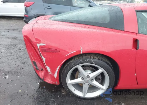 2011 Chevrolet Corvette z USA, uszkodzony, nr VIN 1G1YG2DW8B5112441